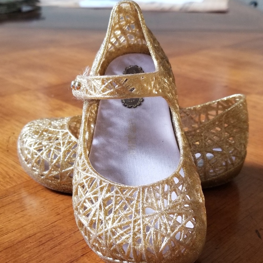 Mini Melissa Gold Size 7